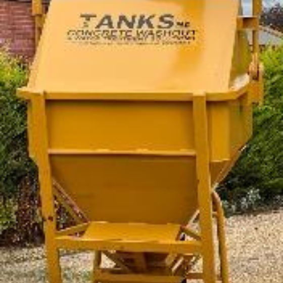 CONCRETE SKIPS & WASHOUT FRAME (2)